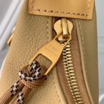 Louis Vuitton Hobo Cargo M12697 Khaki